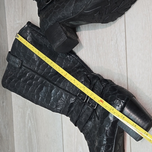 Born Women Tall Black Crocodile-Embossed Knee-High Boots Shoes Sz 9 - Picture 13 of 13